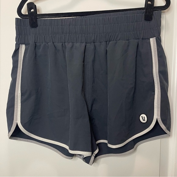 Vuori Cardiff Charcoal Athletic Shorts XL - Picture 1 of 5